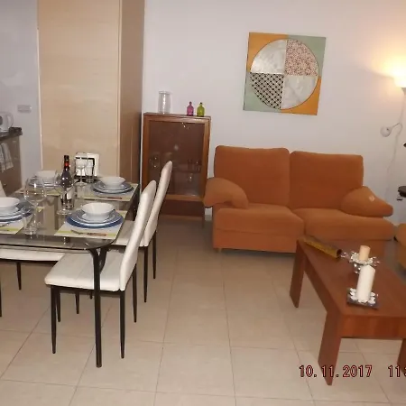Apartamento Trinidad 63 Bajo A *